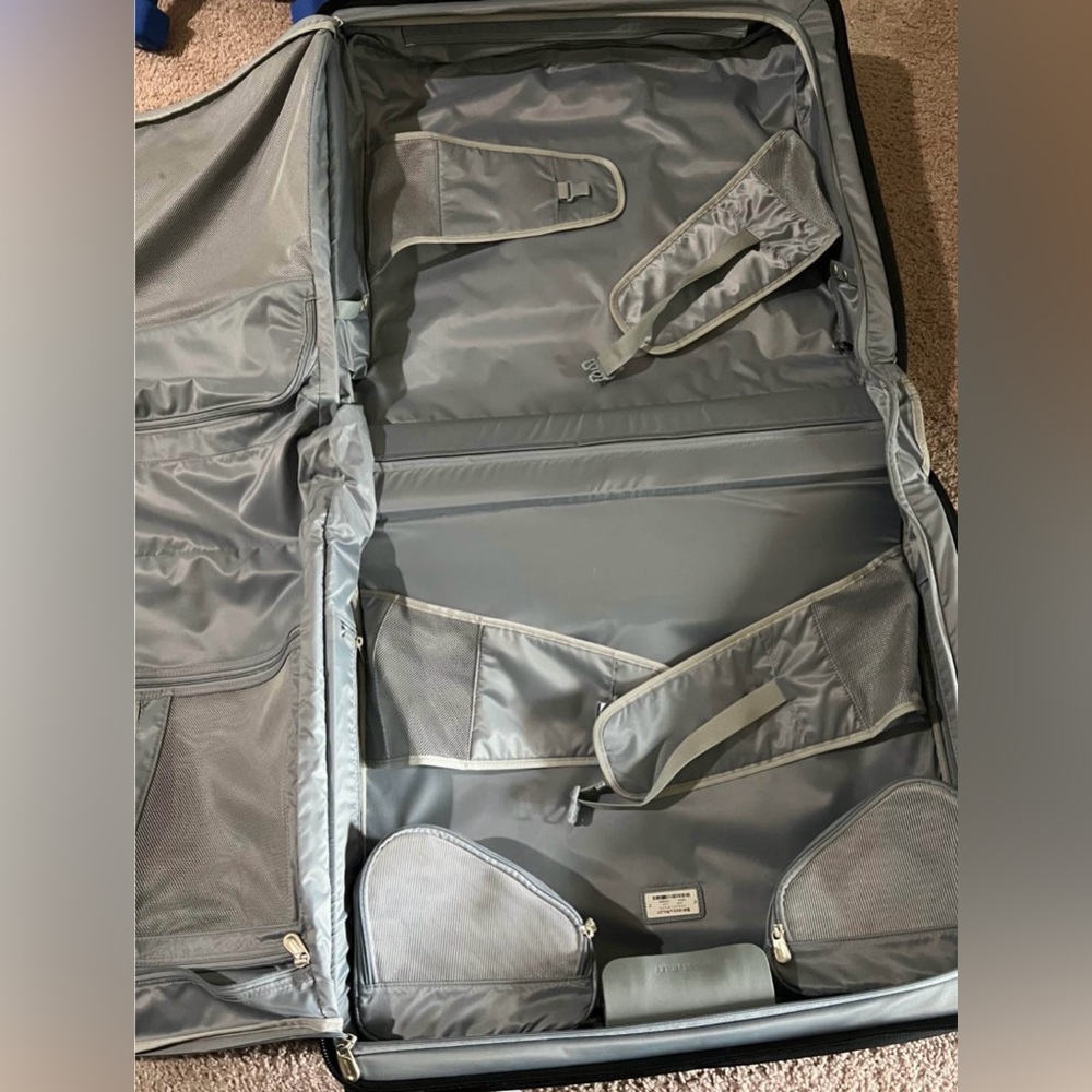 BRIGGS & RILEY BASELINE ROLLING GARMENT BAG - Picture 8 of 10